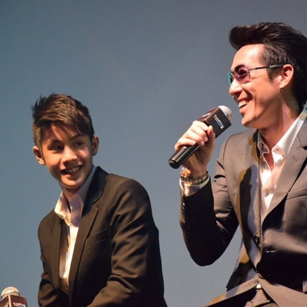 ครอบครัว เจ เจตริน