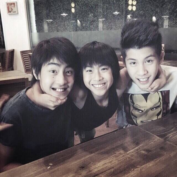 ครอบครัว เจ เจตริน