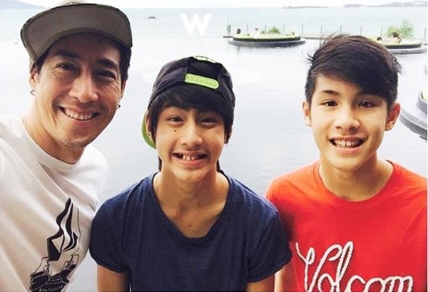 ครอบครัว เจ เจตริน