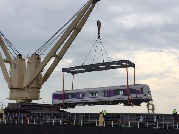 รถไฟฟ้าสายสีม่วง