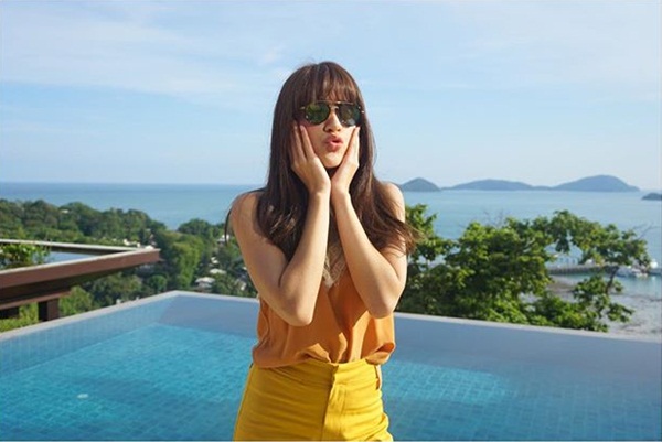 คิมเบอร์ลี่ จัดแฮปปี้แฟมิลี่ทริป รับลมชิล ๆ ที่ภูเก็ต