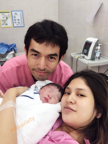 แฮ็ค รุ่งเรือง สุดปลื้ม ภรรยาคลอดลูกสาวแล้ว ตั้งชื่อ น้องพิตต้า