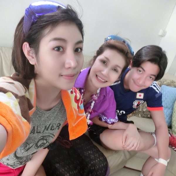 ครอบครัว โตโน่ ภาคิน