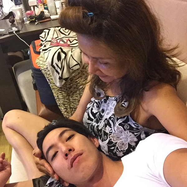 ครอบครัว โตโน่ ภาคิน