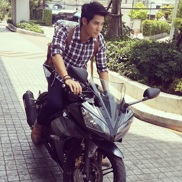  เอ เอกราช หรือ พระปิ่นทอง