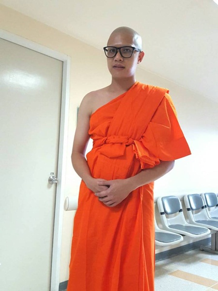 ปิน ชวนันท์ น้องชายปอ ทฤษฎี บวชแล้ว