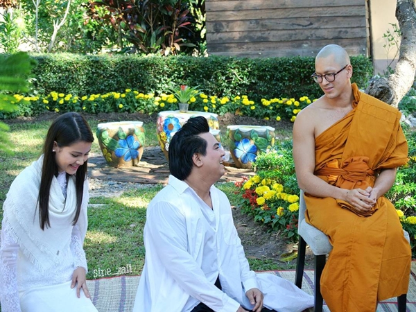 ญาญ่า ร่วมงานอุปสมบท พระณเดชน์