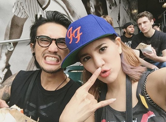 12 คู่หวานแห่งวงการบันเทิง ประจำปี 2558