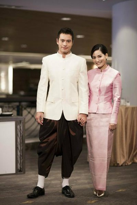 12 คู่ร้างดารา ประกาศเลิกกัน ในปี 2558