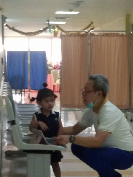 น้องมะลิอารมณ์ดีเต้นตามเพลง