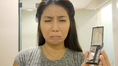 ผิวแทนแต่งปากแดงยังไงให้สวย ผิวแทนแต่งปากแดงยังไงให้สวย