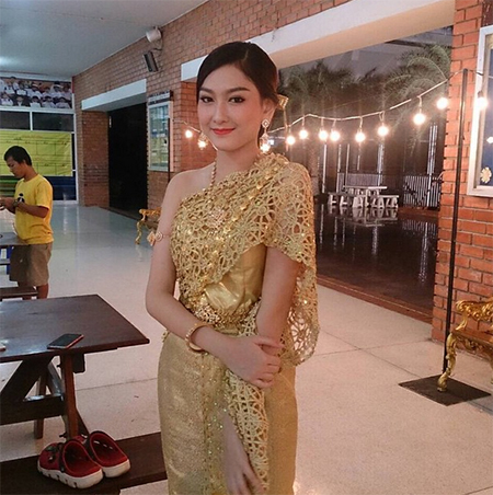 แพรว นฤภรกมล แฟชั่น