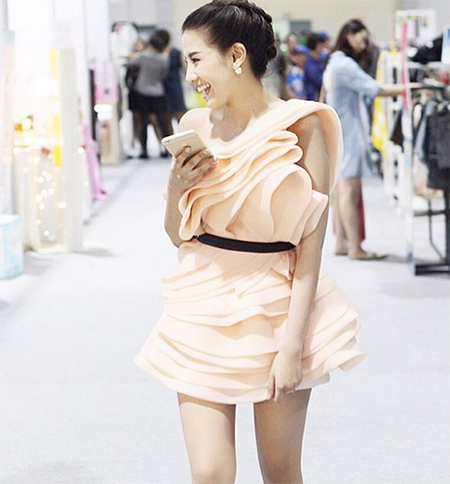 ชุดราตรีสั้นดารา