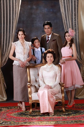 บ้านทรายทอง-พจมาน สว่างวงศ