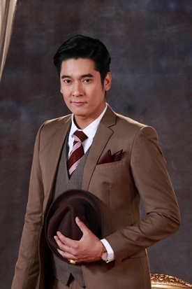 บ้านทรายทอง-พจมาน สว่างวงศ