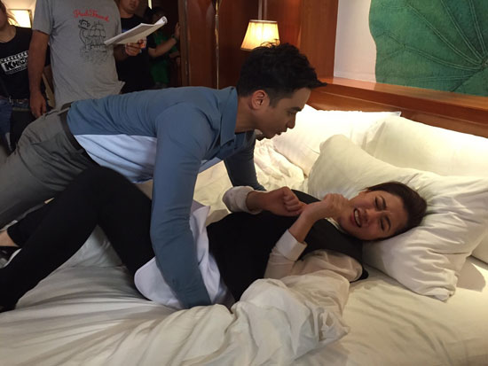 คนละโลก