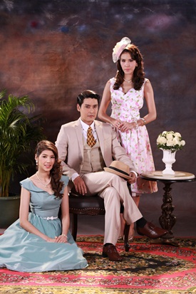 บ้านทรายทอง-พจมาน สว่างวงศ