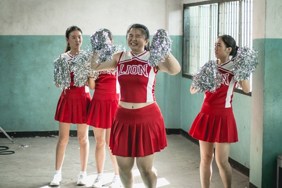 Big Ass MV เพลง รักเหอะ