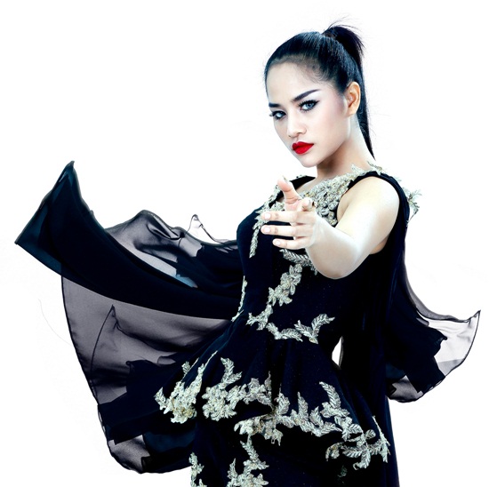 กานดา อาร์สยาม MV เพลง ขมคอ