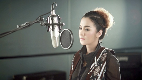 บิว กัลยาณี MV เพลง คิดถึงคนต้นทาง