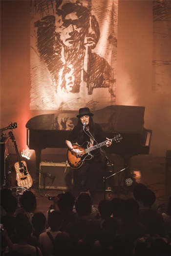 Greasy Cafe Live at Pridi Institute