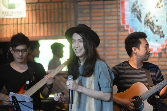 ช่วยกันร้อง เพื่อพี่น้องผู้ห่างไกล 2
