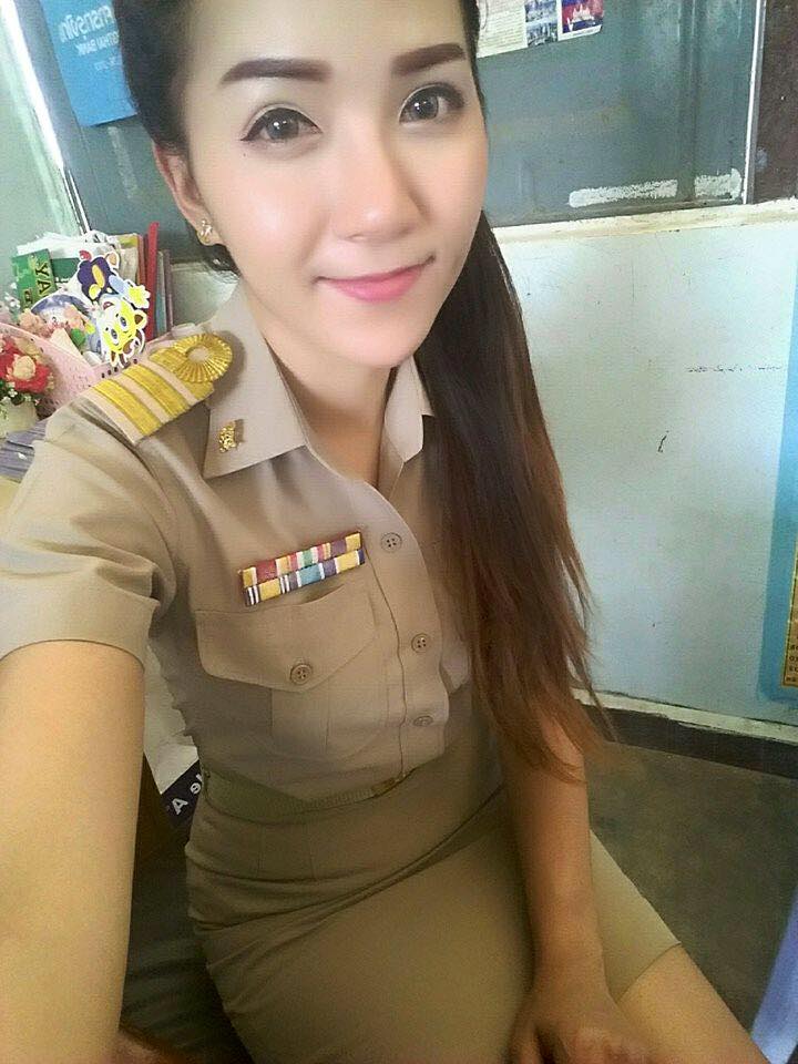 ครูเหมียว ร้อยเอ็ด ครูสวย