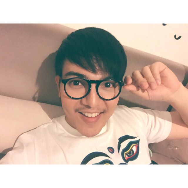 กลด ณรงกร