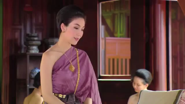 นางทาส 2015