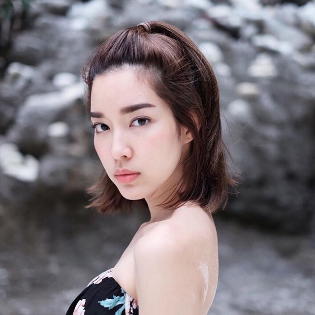 โม มนชนก