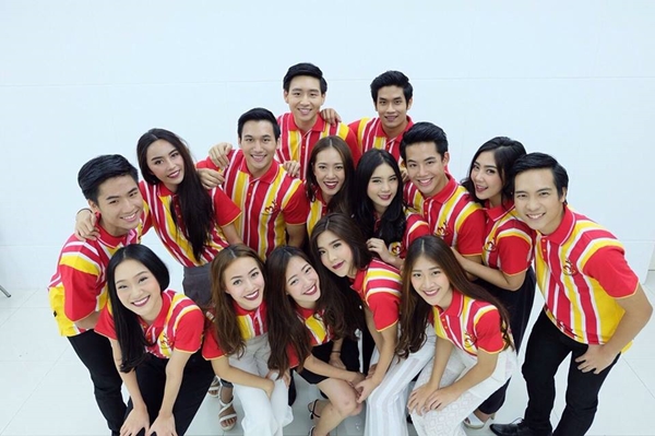 เสื้อเชียร์บอลธรรมศาสตร์