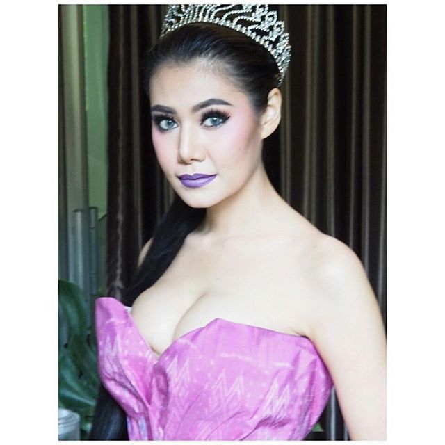 น้ำฝน ทวีพร