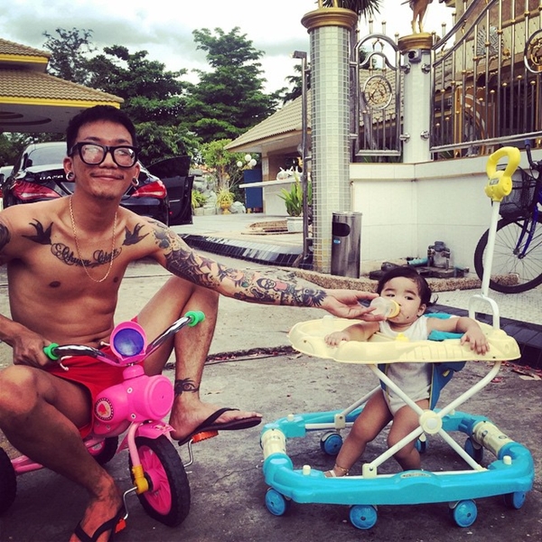 แจ๊ส ชวนชื่น น้องแตงไทย