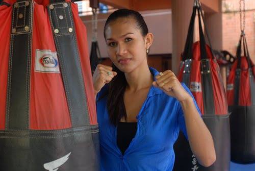 น้องตุ้ม ปริญญา