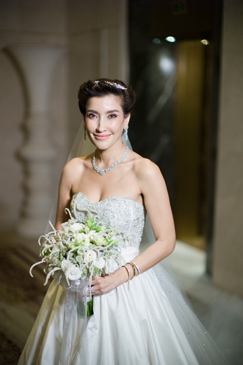 งานแต่ง แองจี้ เฮสติ้ง