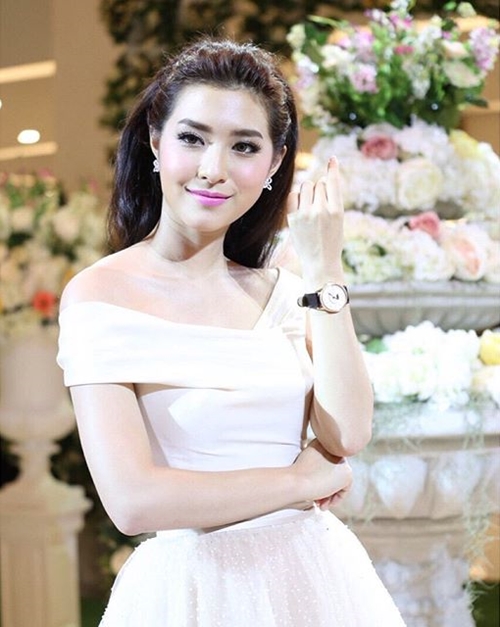 มิว นิษฐา จิรยั่งยืน