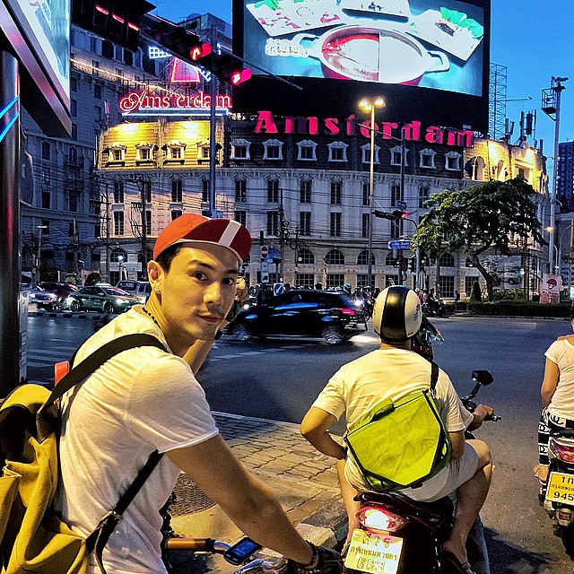 โดม เมทัล ปั่นจักรยาน