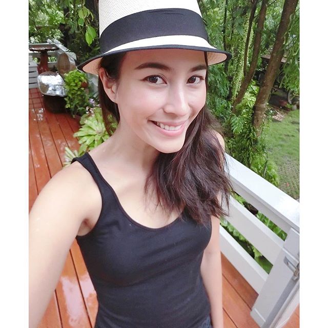 จุ๋ย วรัทยา