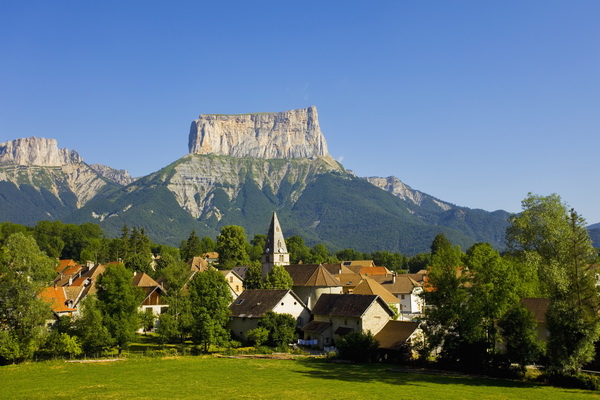 ภูเขา Mont Aiguille ประเทศฝรั่งเศส