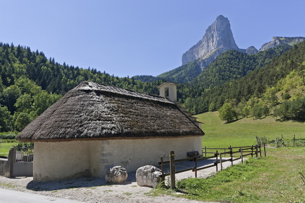 ภูเขา Mont Aiguille ประเทศฝรั่งเศส
