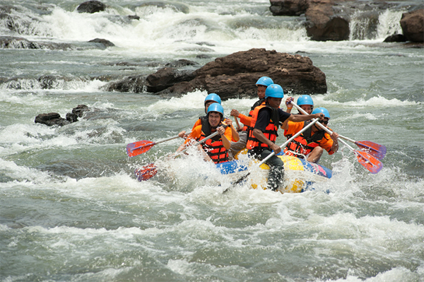 เทศกาลล่องแก่งหินเพิง