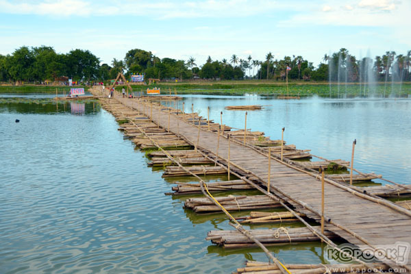 เที่ยวไปเรื่อยถึงชัยนาท ปั่นจักรยาน ณ บึงกระจับใหญ่