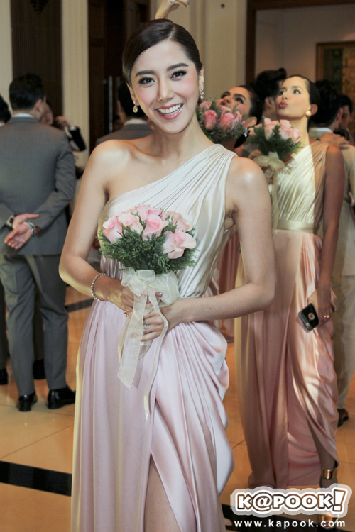 งานแต่ง เอมมี่ เจมส์