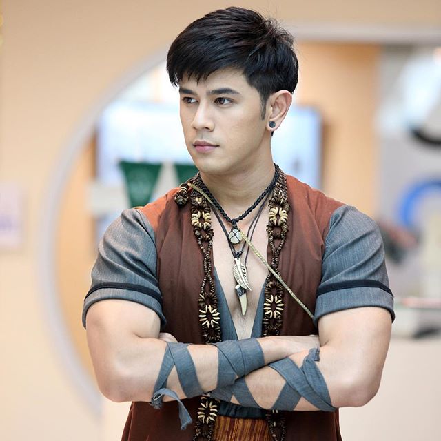 นิว นริศสันต์