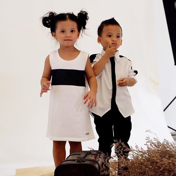 แฟชั่นเซตเท่ ๆ ของ น้องบีน่า บรู๊คลิน