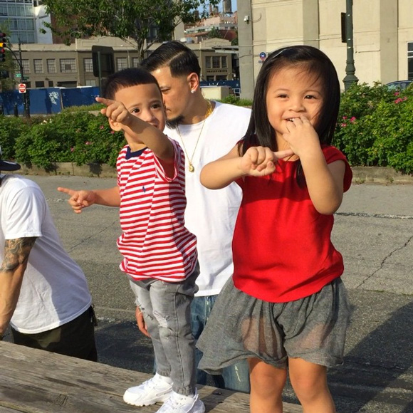 แฟชั่นเซตเท่ ๆ ของ น้องบีน่า บรู๊คลิน