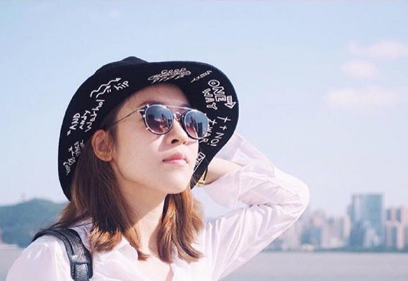 เชียร์ ฑิฆัมพร