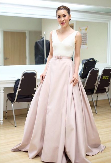 เชียร์ ฑิฆัมพร