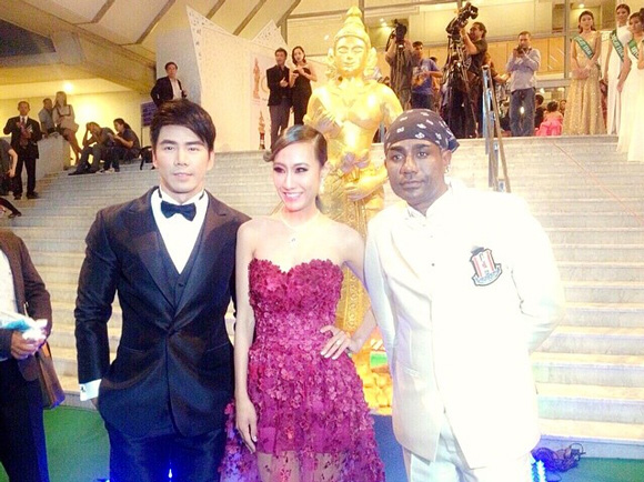 เด็บบี้ บาซู