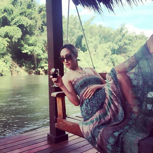 เด็บบี้ บาซู